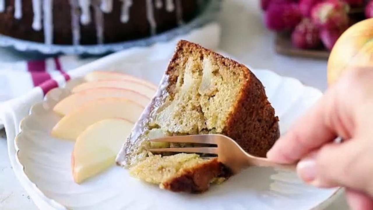 Bizcocho 12 cucharadas de manzana - Cocina Fácil