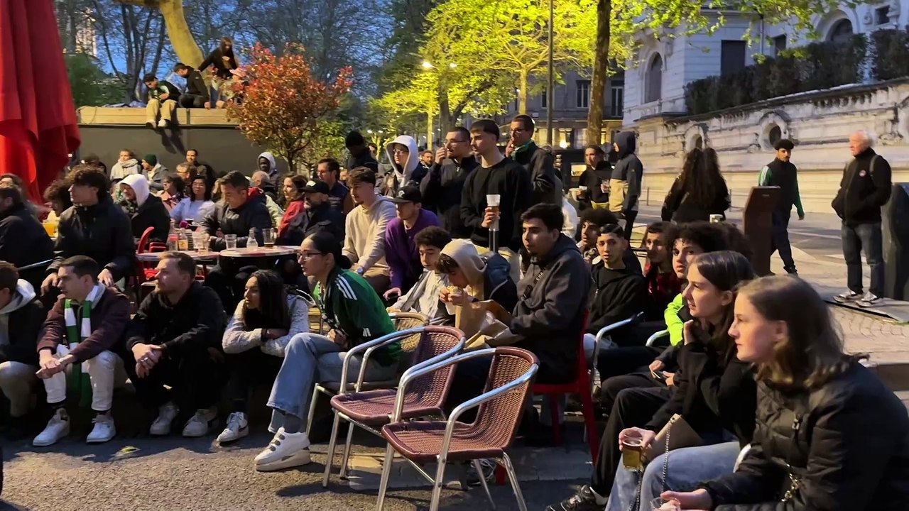 Le derby se vit aussi dans les rues de Saint-Étienne