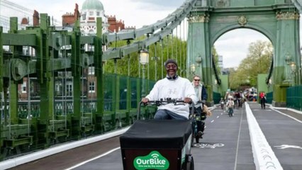 Hammersmith Bridge re-opens for cyclists