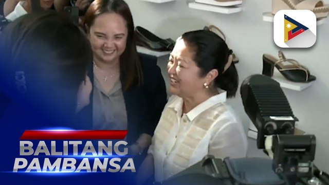 FL Liza Marcos witnesses exhibit of Marikina-made shoes