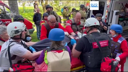 Ucraina, la Russia colpisce Odessa e Zaporizhzhia: un morto e decine di feriti