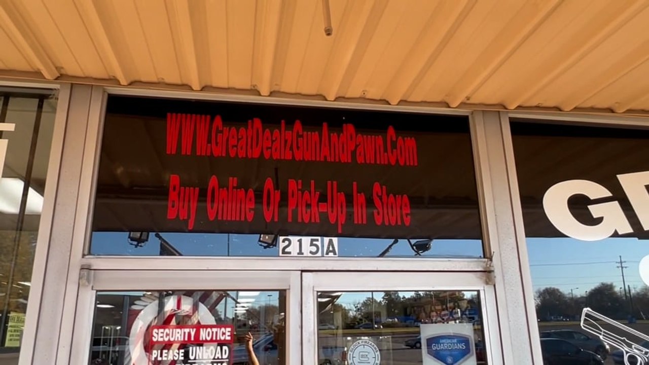 GR8 Dealz Gun & Pawn