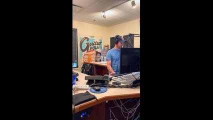 Daddy Boot Camp Episode 2 - Dub Tries Baby Food