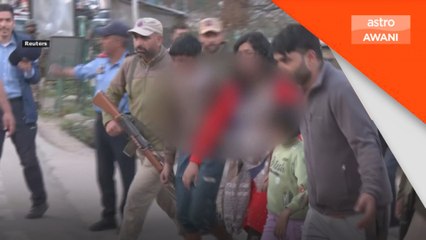 Kashmir bermandi darah, pelancong terbunuh