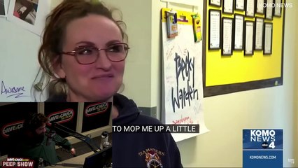 Peep Show: Old Man's Pain Makes Us Laugh!