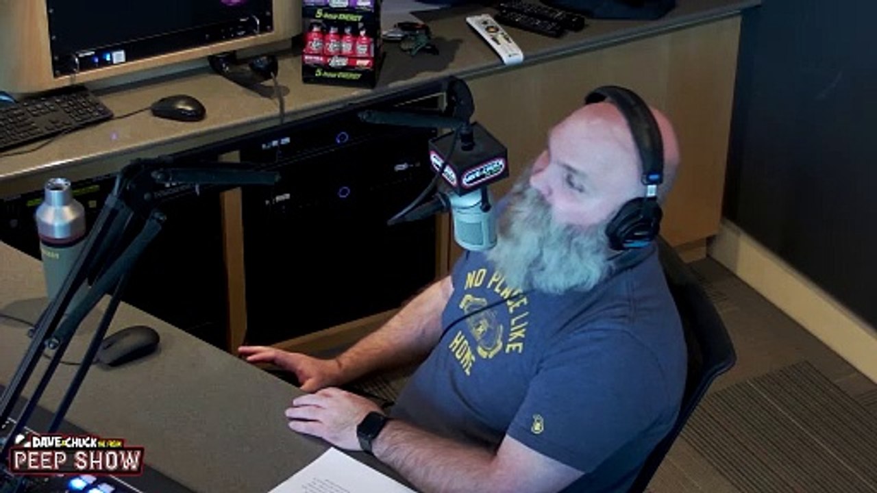 Peep Show: Do You Suck Toes?