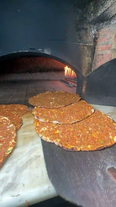 Çıtır çıtır lahmacuna ne dersin😋