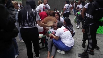 Venezuelan families rally against El Salvador’s migrant-prisoner swap proposal