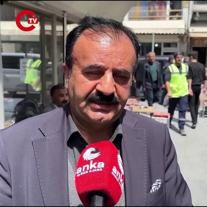 Yozgatlı çiftçiye Vanlı esnaftan destek Çiftçi Yozgat gibi bir yerde eğer bu sesi çıkarıyorsa demek ciddi anlamda bir sıkıntı var