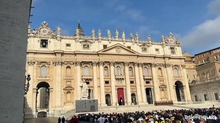 Le campane suonano a lutto in San Pietro per Papa Francesco