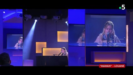 Louane chante "maman" en piano-voix