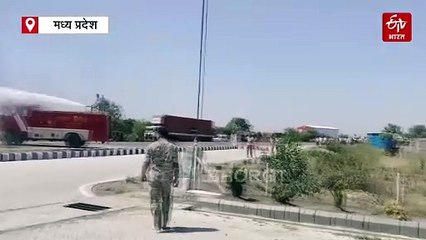शाजापुर में बर्निंग ट्रक ने जाम कराया आगरा-मुंबई नेशनल हाईवे, ट्रैफिक संभालने पहुंची 3 थानों की पुलिस