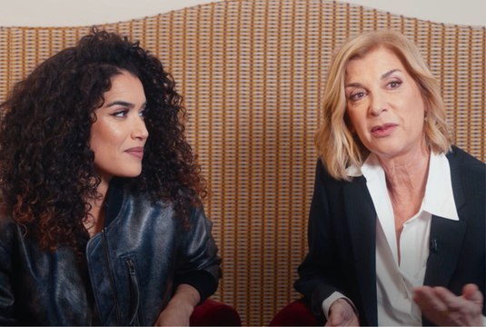 « Tout dans la société nous pousse à boire » : rencontre avec Michèle Laroque et Sabrina Ouazani pour « Des jours meilleurs », sur l’alcoolisme féminin