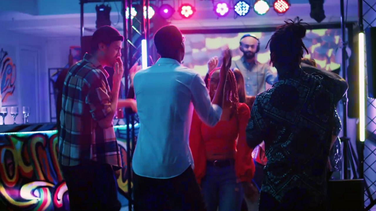 4)_Musique. Coast. Hip-hop et rap. Humeur. Optimiste. Artiste. Anno Domini Beats