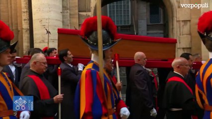 Así fue el traslado del Papa Francisco a la basílica de San Pedro