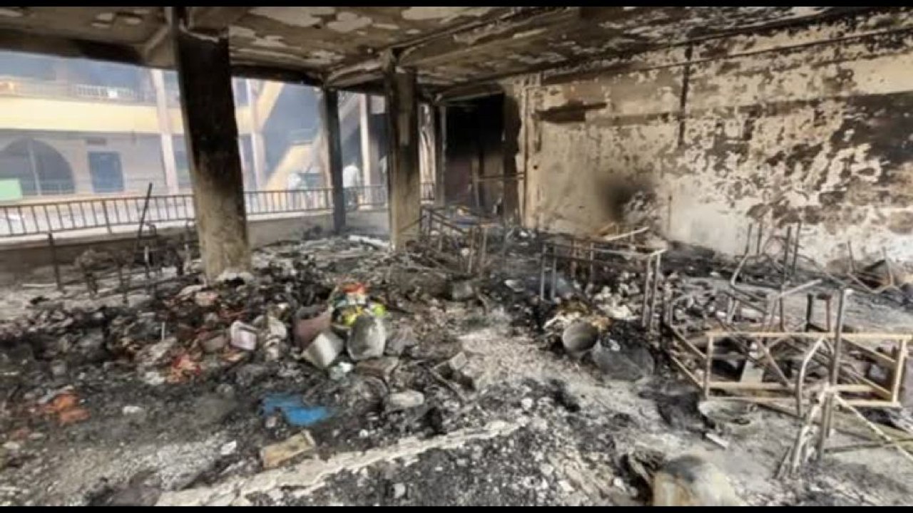 Gaza, attacco israeliano su scuola con sfollati, almeno 10 morti