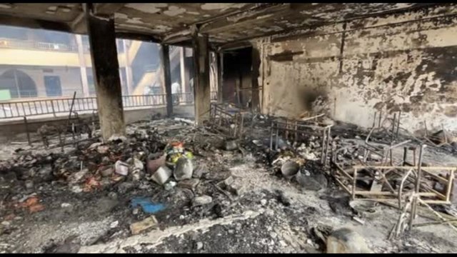 Gaza, attacco israeliano su scuola con sfollati, almeno 10 morti