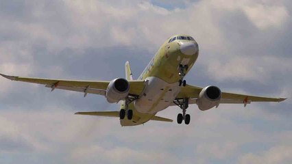 Trzeci prototyp Superjeta z rosyjskimi silnikami pomyślnie wykonał pierwszy lot