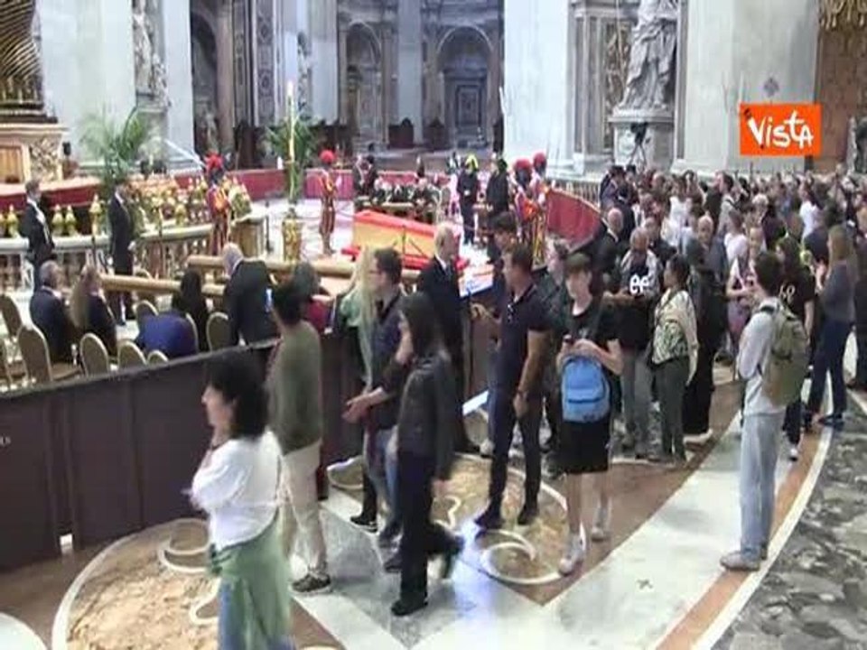 Addio a Papa Francesco, la salma del Santo Padre esposta nella Basilica di San Pietro
