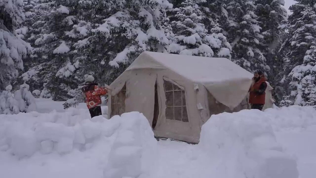 Camping in the snowfall