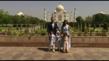 Il vicepresidente USA JD Vance e famiglia visitano il Taj Mahal