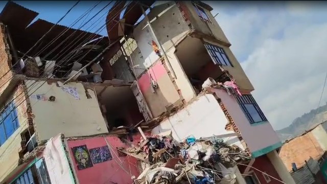 Colapsó una vivienda frente a un colegio en Soacha: varias personas heridas