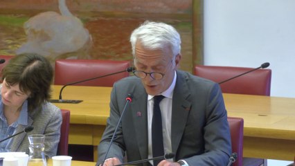 Rachat d'actions : "Introduire de la morale dans ce type de comportement, ça peut mener très loin"