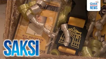 Ilang memorabilia nang bumisita si Pope Francis noong 2015, naka-display sa UST | Saksi