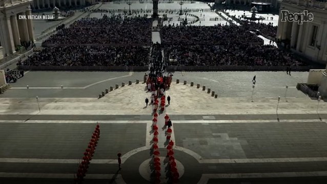 Pope Francis Lies in State in Open Casket at St. Peter's Basilica as Catholics Line Up to Pay Their Respects