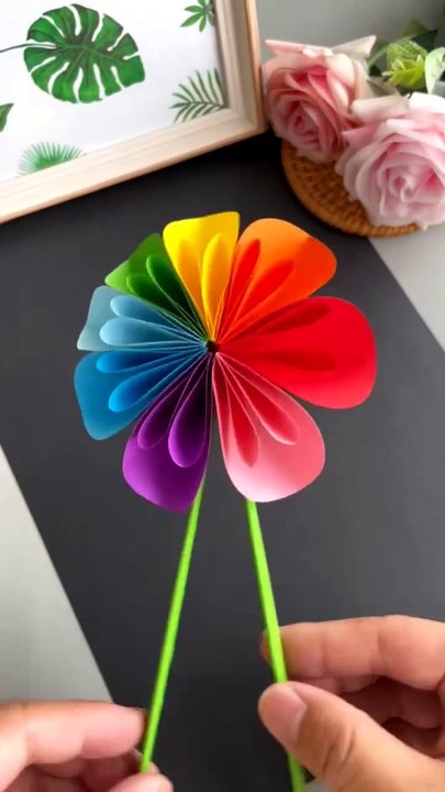 Fun & Easy Paper Craft: Create Colorful Flowers...