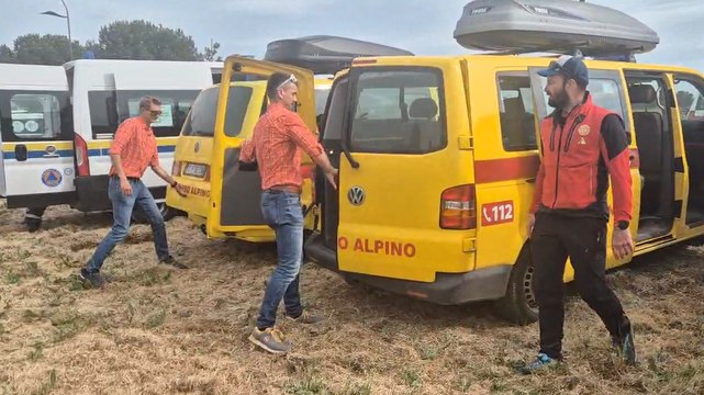 L'arrivo a Roma dei volontari trentini: in prima fila per i funerali di papa Francesco