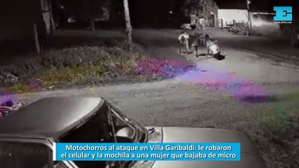 Motochorros al ataque en Villa Garibaldi le robaron el celular y la mochila a una mujer que bajaba de micro
