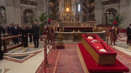 Meloni Pays Final Respects to Pope Francis in Heartbreaking Scene