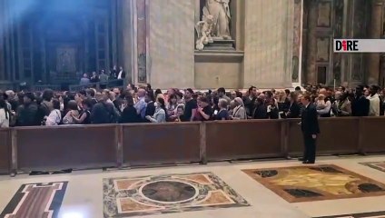 Roma - PAPA. MIGLIAIA IN FILA IN BASILICA PER L'OMAGGIO A FRANCESCO  (23.04.25)