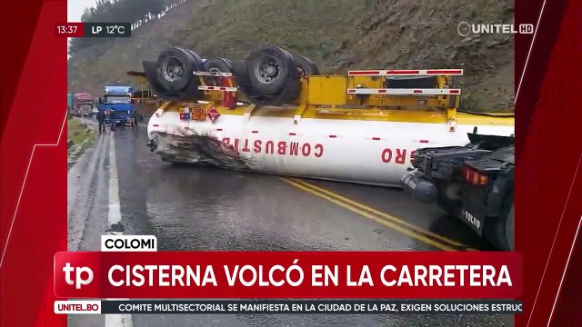 Cisterna con combustible volcó en la ruta nueva Cochabamba-Santa Cruz