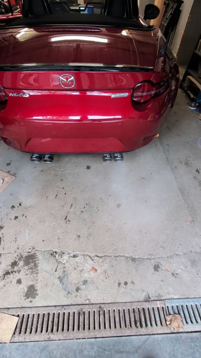 REMUS Axle-back sport exhaust centered for Mazda MX-5 ND #remus #mx5 #miata