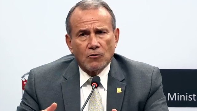 Canciller Schialer: La presidenta me ha encargado que represente al Perú en exequias del Papa Francisco