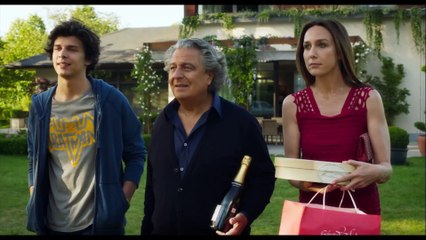 Безумные соседи | movie | 2017 | Official Trailer