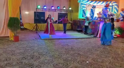 party girls cute dance