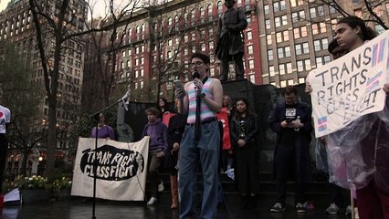 "Ataques diarios": la vida de los jóvenes trans en los EEUU de Trump