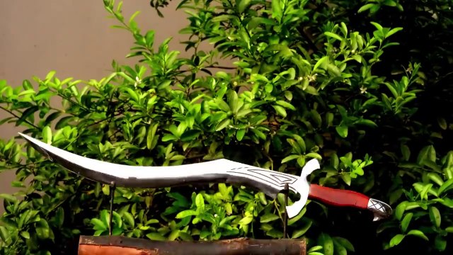 Forging a Historical Sword out of Rusted Spring