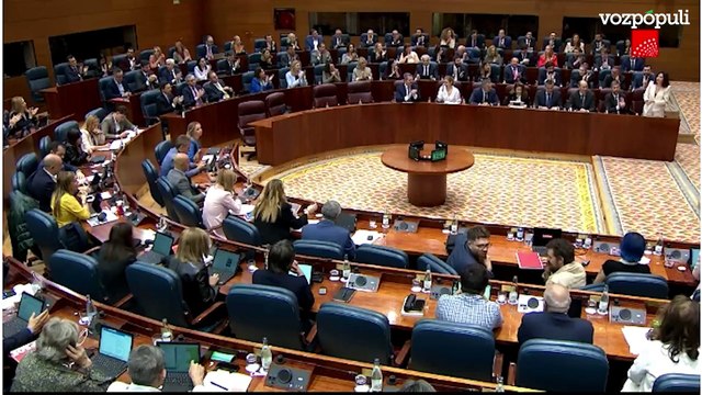 La respuesta de Ayuso a Vox sobre las bandas latinas