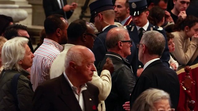 Mais de 50.000 fiéis já estiveram no velório do papa Francisco