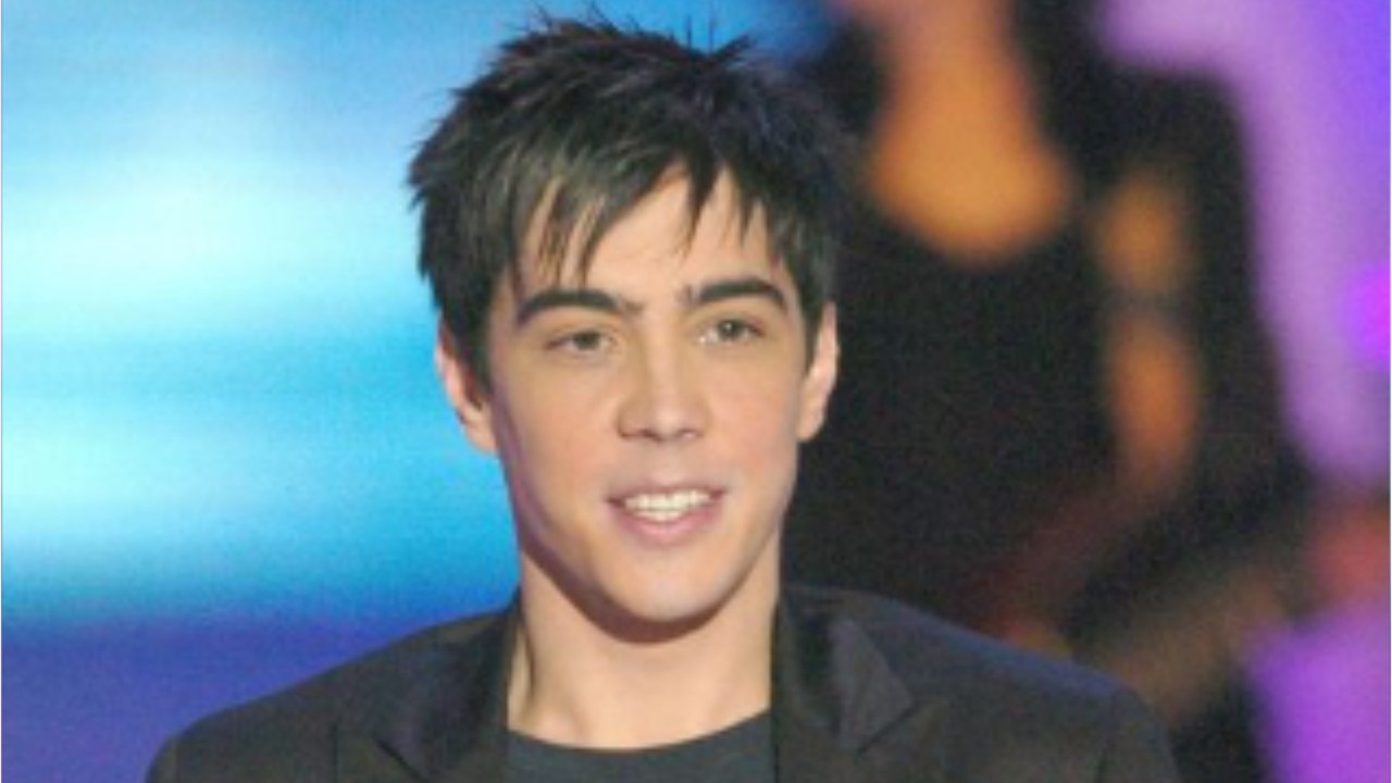 GALA VIDEO - Grégory Lemarchal : sa petite sœur Leslie s’épanouit loin de la musique !