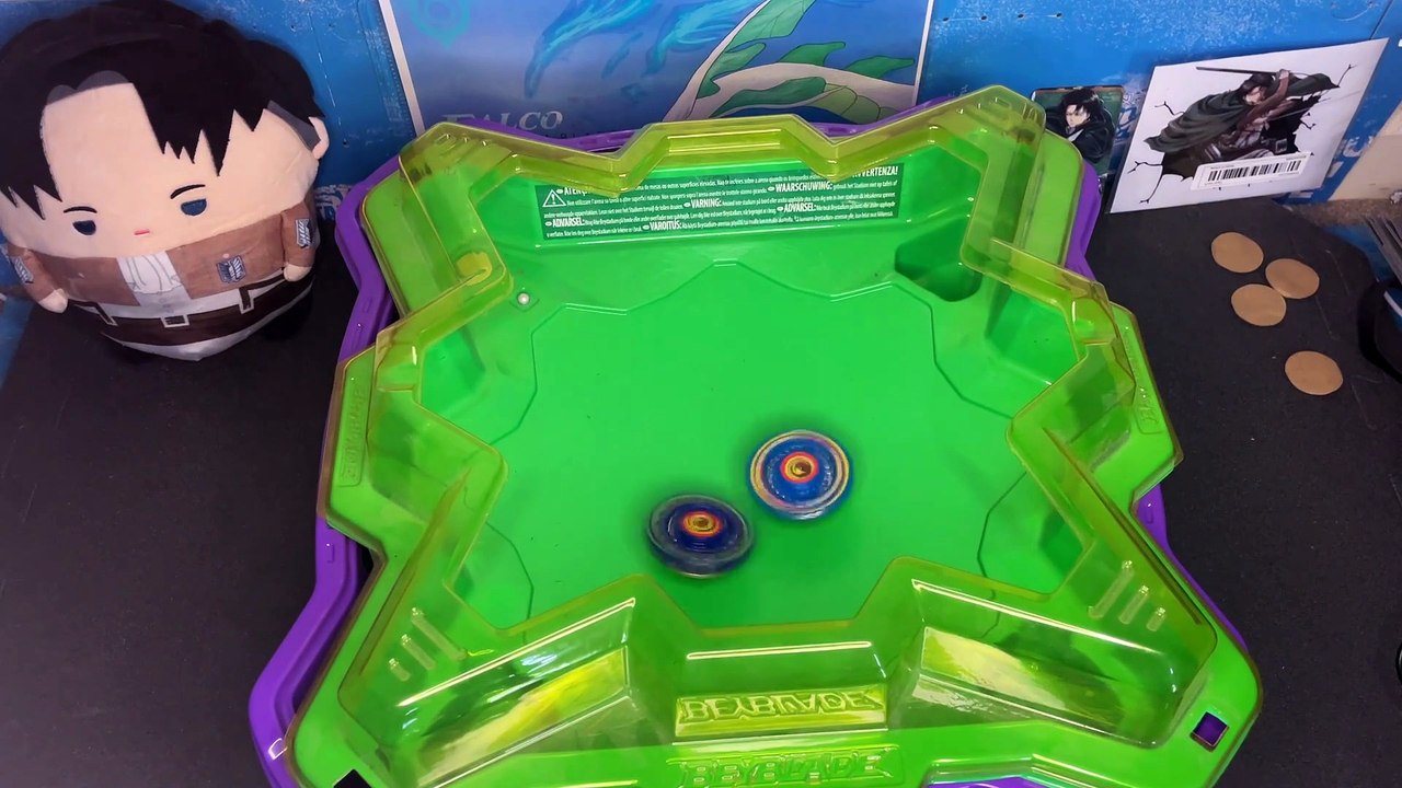 Beyblade Strobe Light TEST | Beyblade Zenin!