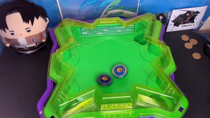 Beyblade Strobe Light TEST | Beyblade Zenin!