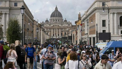 Großer Andrang bei Abschied von Papst Franziskus