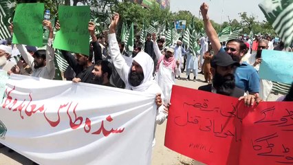 Anti-India party protests in Pakistan after Kashmir attack
