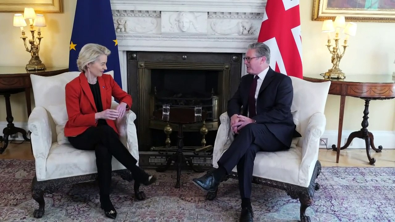Starmer hosts Ursula von der Leyen at 10 Downing Street