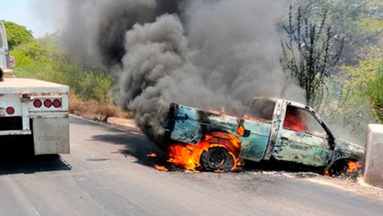 CJNG a operativos de fuerzas federales responde con fuego: narcobloqueos, autos quemados y caos en Michoacán, Jalisco y Guanajuato